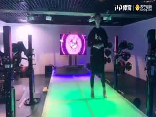 【拳舞魅影】拳王邹市明拳馆教练教你扭动胯胯肘
