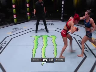 UFC格斗之夜 雷耶斯VS普罗哈兹卡 2021-05-02：UFC拉斯维加斯25副赛：马科斯VS皮涅罗